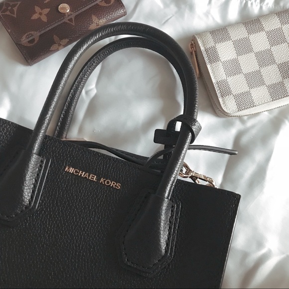 mercer leather crossbody black